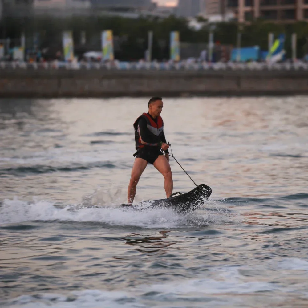 H5-F Type Unisex Jet Surfboard - مراجعة Aquatic Sports Types وسعره